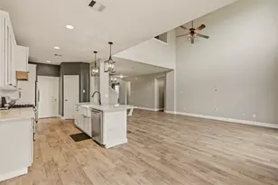 14127 Austin Hollow Ct, Houston, TX 77044 - Photo 17