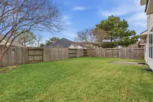 14127 Austin Hollow Ct, Houston, TX 77044 - Photo 29
