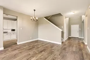 14127 Austin Hollow Ct, Houston, TX 77044 - Photo 9