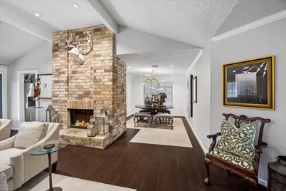 8714 Parkcrest Forest Drive, Houston, TX 77088 - Photo 5
