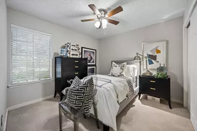 8714 Parkcrest Forest Drive, Houston, TX 77088 - Photo 17