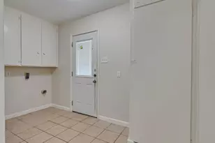 3015 Inwood Dr, Dickinson, TX 77539 - Photo 15