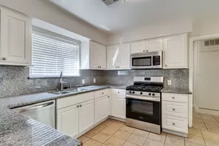 3015 Inwood Dr, Dickinson, TX 77539 - Photo 17