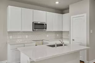 2907 Copper Fls Dr, Rosharon, TX 77583 - Photo 5