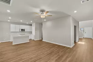 2907 Copper Fls Dr, Rosharon, TX 77583 - Photo 9