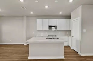 2907 Copper Fls Dr, Rosharon, TX 77583 - Photo 3