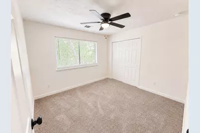 13538 Shadow Falls Court, Houston, TX 77059 - Photo 29
