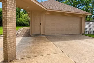 13538 Shadow Falls Ct, Houston, TX 77059 - Photo 43
