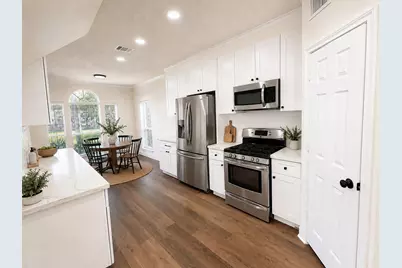 13538 Shadow Falls Court, Houston, TX 77059 - Photo 5