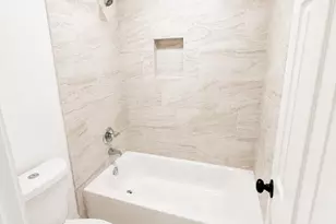 13538 Shadow Falls Ct, Houston, TX 77059 - Photo 39