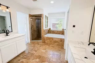 13538 Shadow Falls Ct, Houston, TX 77059 - Photo 27
