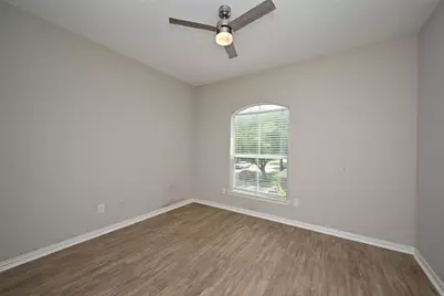 1502 Beaconshire Road, Houston, TX 77077 - Photo 23
