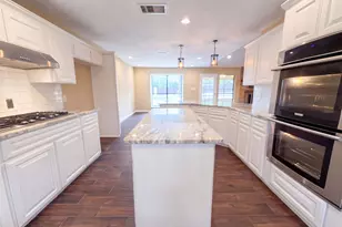 63 April Wind Dr S, Conroe, TX 77356 - Photo 7