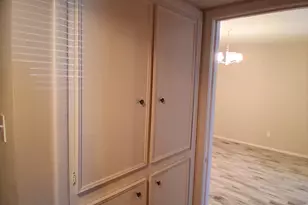 7205 Beechnut St, Houston, TX 77074 - Photo 5