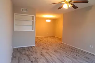 7205 Beechnut St, Houston, TX 77074 - Photo 3