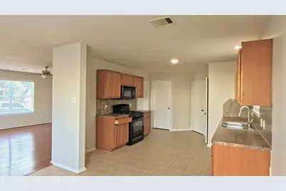 2843 Maybrook Hollow Lane, Houston, TX 77047 - Photo 5