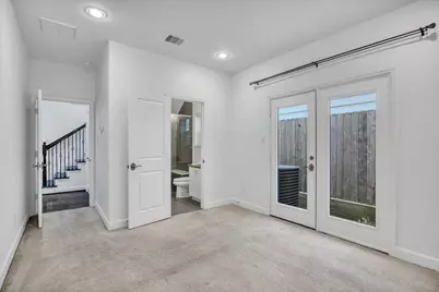 5521 Petty Street, Houston, TX 77007 - Photo 9