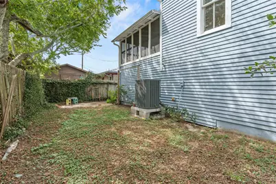 2121 Ursuline Street, Galveston, TX 77550 - Photo 29
