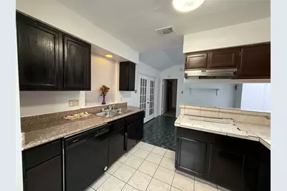 10807 Emery Drive, Houston, TX 77099 - Photo 9