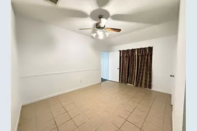 10807 Emery Drive, Houston, TX 77099 - Photo 5