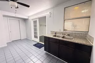 10807 Emery Dr, Houston, TX 77099 - Photo 13