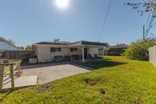 402 Fintona Way, Houston, TX 77015 - Photo 33