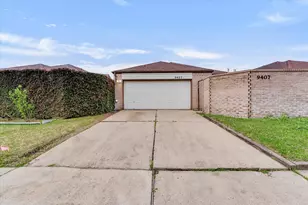 9407 Stockwell Dr, Houston, TX 77083 - Photo 27