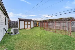 9407 Stockwell Dr, Houston, TX 77083 - Photo 25