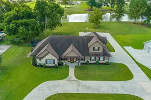 1723 Opal Trail, Willis, TX 77378 - Photo 3