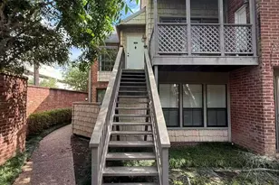 2829 Timmons Ln, Houston, TX 77027 - Photo 3