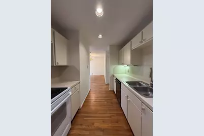 2829 Timmons Lane #176, Houston, TX 77027 - Photo 5