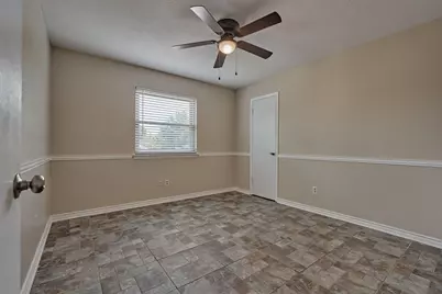 5823 Fair Forest Drive, Houston, TX 77088 - Photo 39