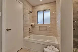 5823 Fair Forest Dr, Houston, TX 77088 - Photo 31
