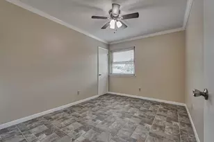 5823 Fair Forest Dr, Houston, TX 77088 - Photo 37