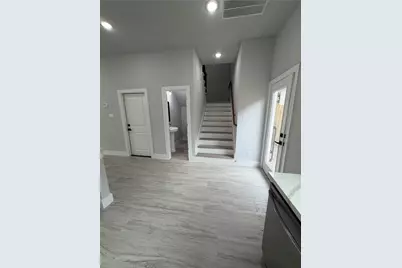 8706 Southview Street, Houston, TX 77051 - Photo 7
