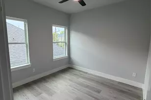 8706 Southview St, Houston, TX 77051 - Photo 13