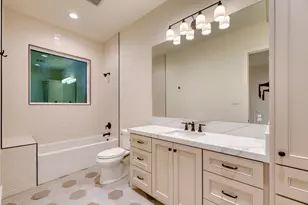 2006 Lexington St, Houston, TX 77098 - Photo 31