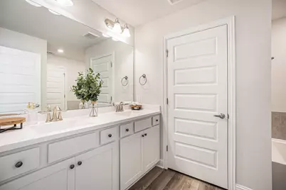 5311 West Bayou Maison Circle, Dickinson, TX 77539 - Photo 5