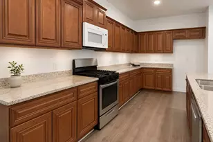 11202 Beverley Pk St, Sugar Land, TX 77498 - Photo 7