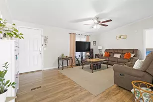 8021 Matthew Stevens Dr, Conroe, TX 77306 - Photo 5