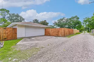 2010 15th Ave N, Texas City, TX 77590 - Photo 25