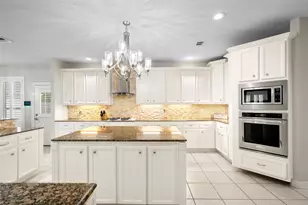 14123 Spring Pines Dr, Tomball, TX 77375 - Photo 7