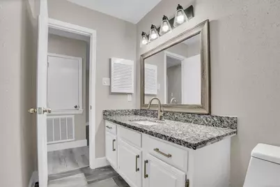 11710 Bowlan Lane, Houston, TX 77035 - Photo 31