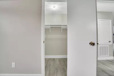 11710 Bowlan Lane, Houston, TX 77035 - Photo 21