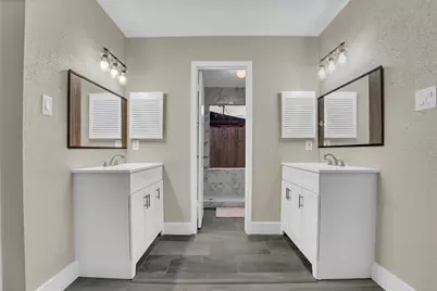 11710 Bowlan Lane, Houston, TX 77035 - Photo 29