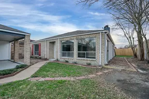 11710 Bowlan Ln, Houston, TX 77035 - Photo 3