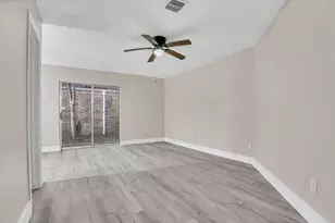 11710 Bowlan Ln, Houston, TX 77035 - Photo 27