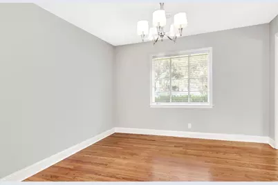 2327 Dorrington Street, Houston, TX 77030 - Photo 5