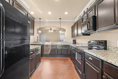 121 Armored Avenue, College Station, TX 77845 - Photo 15