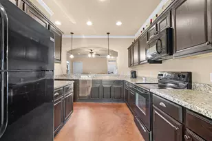 121 Armored Ave, College Station, TX 77845 - Photo 15
